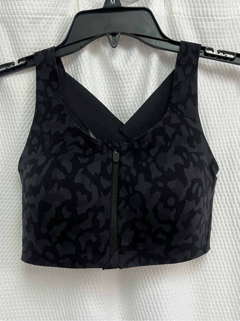Lululemon Enlite Bra Zip Front
Camo High Support 32D